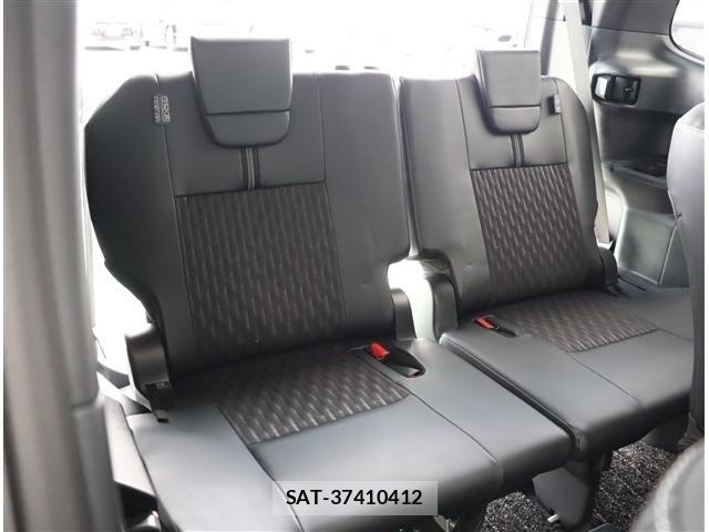 Toyota NOAH HYBRID 2022-07 7787770-18