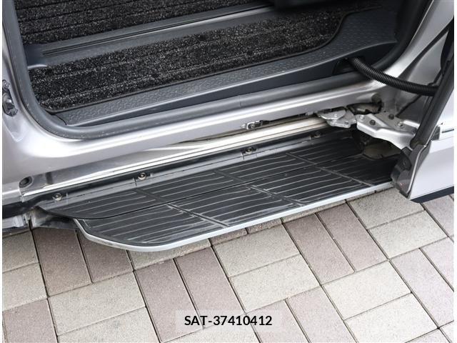 Toyota NOAH HYBRID 2022-07 7787770-19