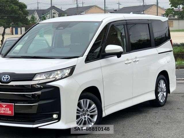 Toyota NOAH HYBRID 2023-03 7903152-13