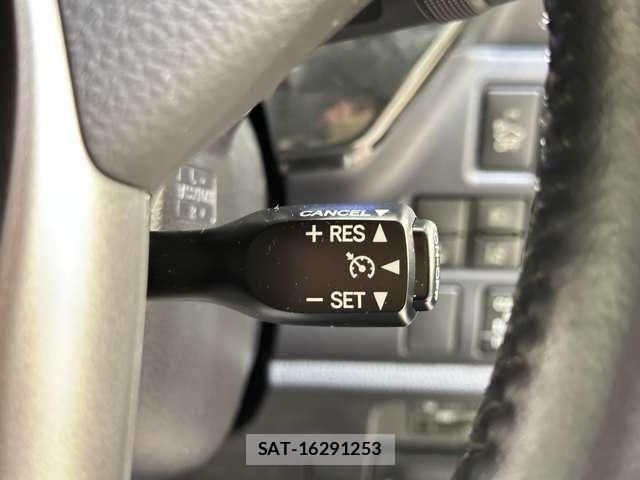 Toyota NOAH HYBRID 2016-07 7963026-12