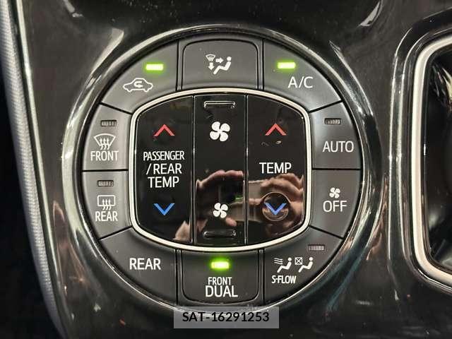 Toyota NOAH HYBRID 2016-07 7963026-26