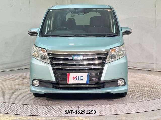 Toyota NOAH HYBRID 2016-07 7963026-2