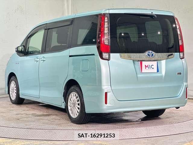 Toyota NOAH HYBRID 2016-07 7963026-6