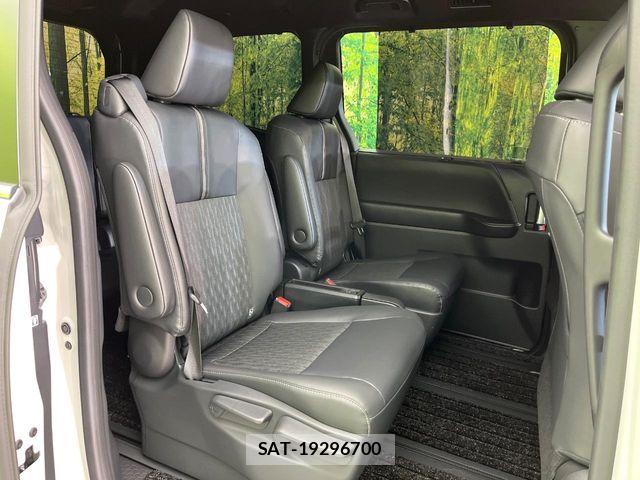 Toyota NOAH HYBRID 2025-03 7963021-7