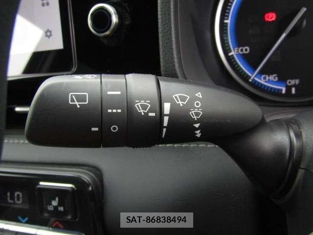 Toyota NOAH HYBRID 2024-02 7963023-18