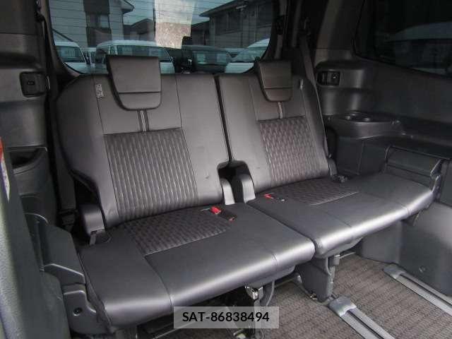 Toyota NOAH HYBRID 2024-02 7963023-28