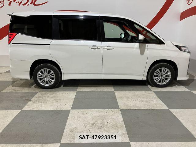 Toyota NOAH HYBRID 2022-11 7980363-14