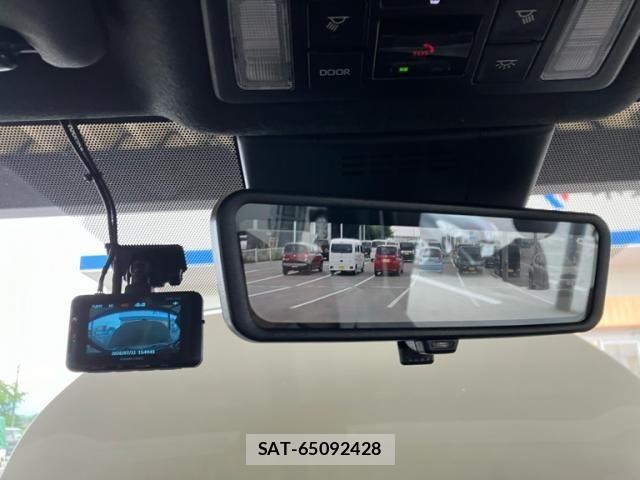Toyota NOAH HYBRID 2024-05 8037283-19