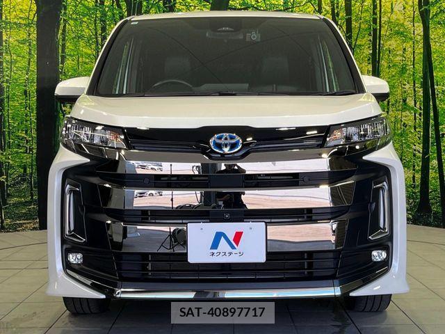 Toyota NOAH HYBRID 2023-12 8037276-14