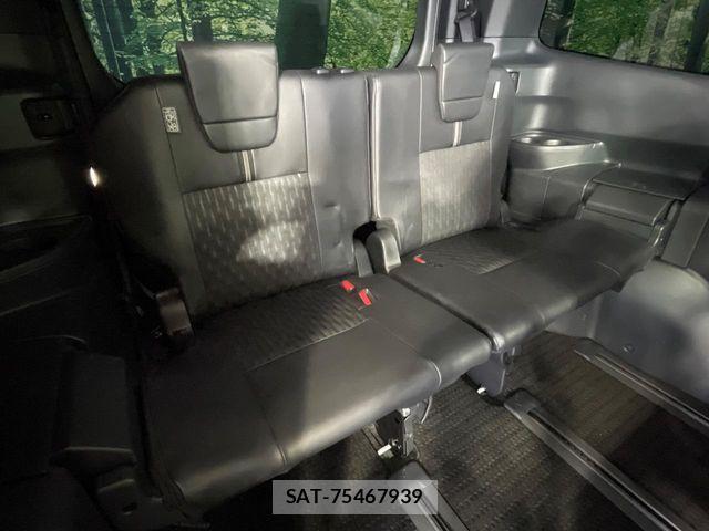 Toyota NOAH HYBRID 2023-09 8074948-9