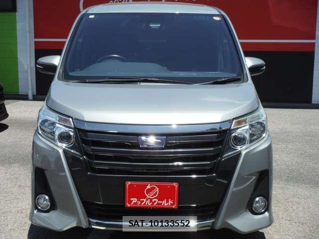 Toyota NOAH HYBRID 2016-10 8100881-3