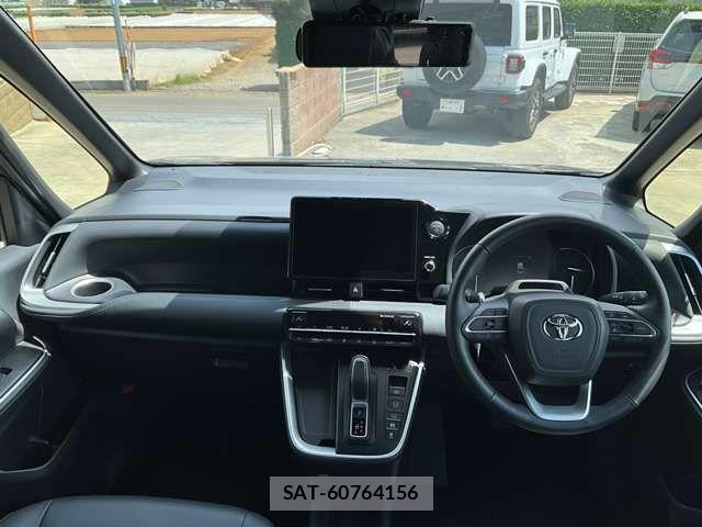 Toyota NOAH HYBRID 2023-10 8100880-11