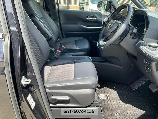 Toyota NOAH HYBRID 2023-10 8100880-20