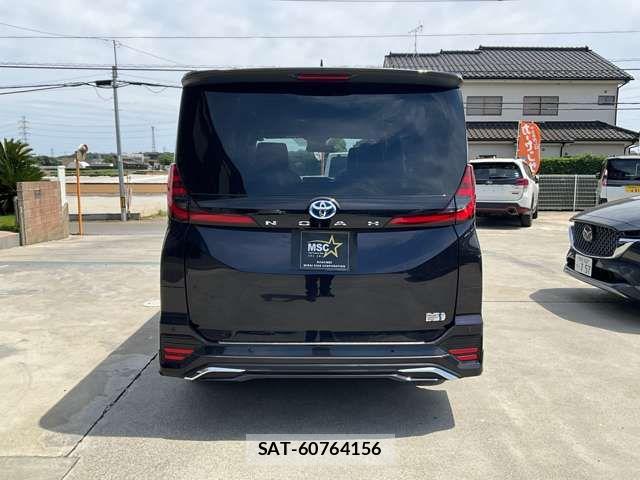 Toyota NOAH HYBRID 2023-10 8100880-5