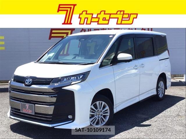 Toyota NOAH HYBRID 2022-06 8131651-0