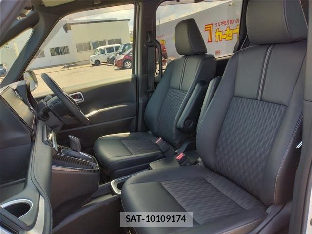 Toyota NOAH HYBRID 2022-06 8131651-9