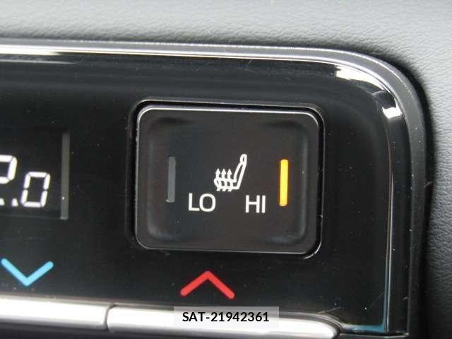 Toyota NOAH HYBRID 2022-05 8131652-11