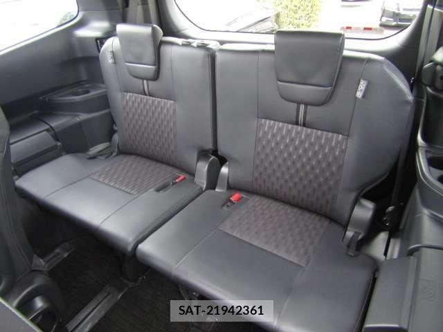 Toyota NOAH HYBRID 2022-05 8131652-29