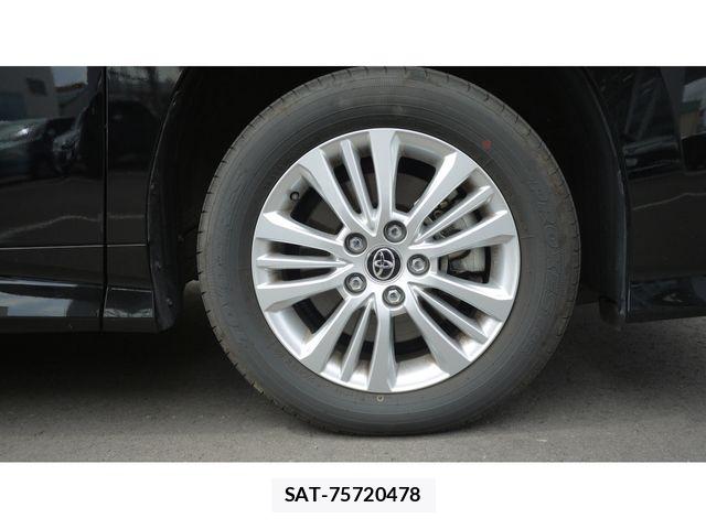 Toyota NOAH HYBRID 2025-07 8209211-11