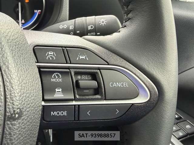 Toyota NOAH HYBRID 2023-10 8209210-10