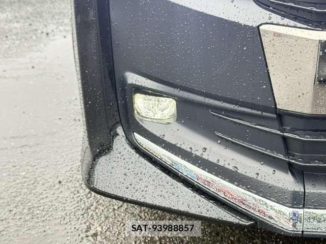 Toyota NOAH HYBRID 2023-10 8209210-27