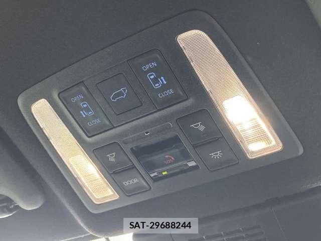 Toyota NOAH HYBRID 2023-10 8209209-11