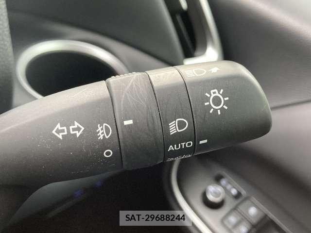Toyota NOAH HYBRID 2023-10 8209209-18