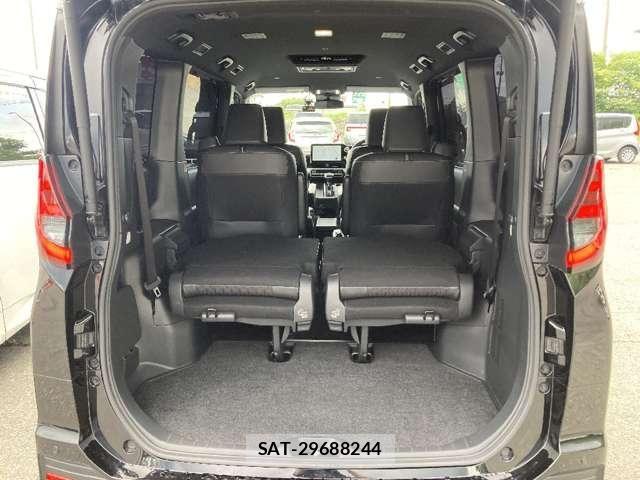 Toyota NOAH HYBRID 2023-10 8209209-27