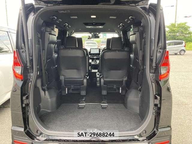 Toyota NOAH HYBRID 2023-10 8209209-28