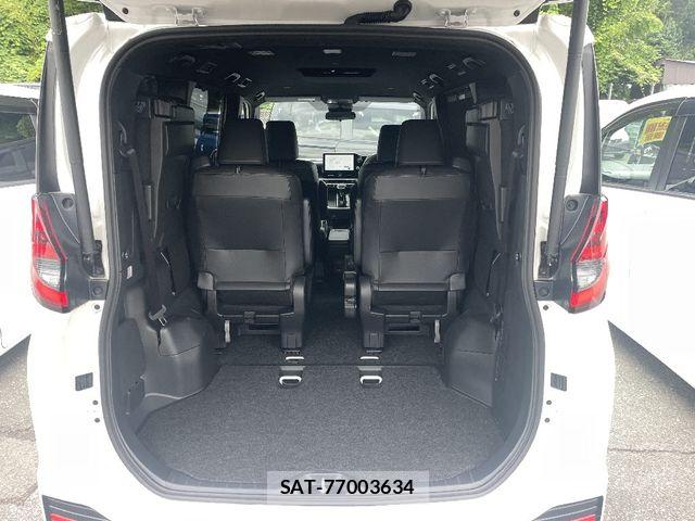 Toyota NOAH HYBRID 2024-03 8231108-3