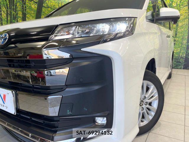 Toyota NOAH HYBRID 2022-06 8337177-12