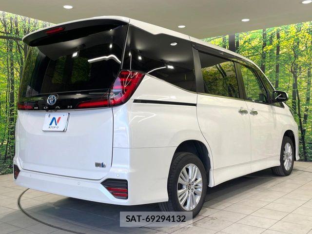 Toyota NOAH HYBRID 2022-06 8337177-16