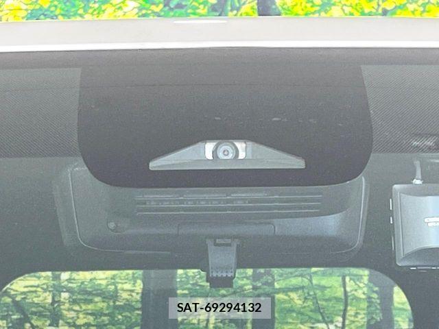 Toyota NOAH HYBRID 2022-06 8337177-5