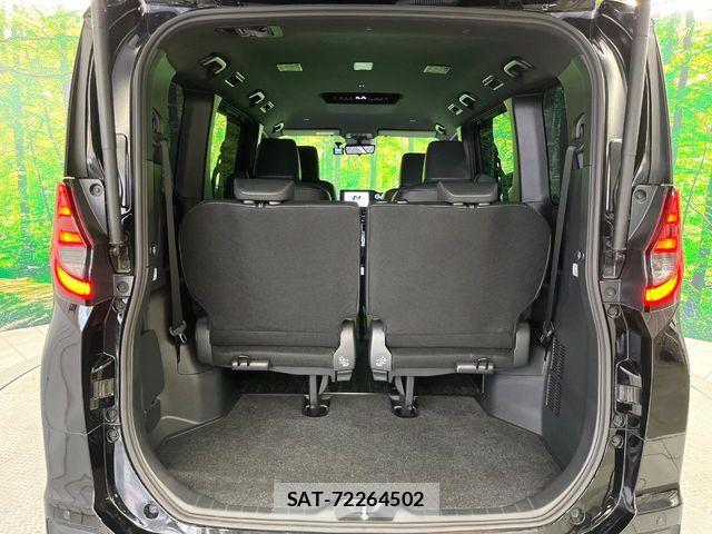 Toyota NOAH HYBRID 2023-08 8337175-11