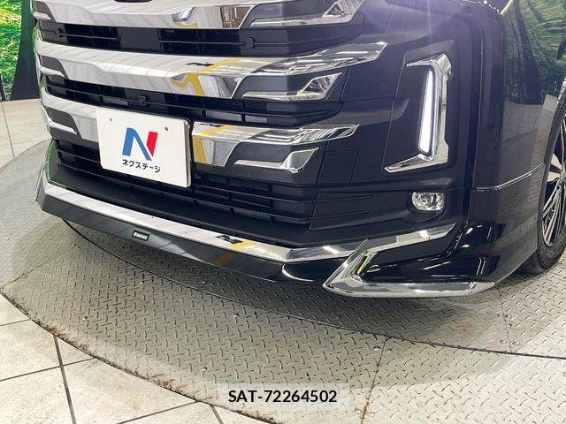 Toyota NOAH HYBRID 2023-08 8337175-2