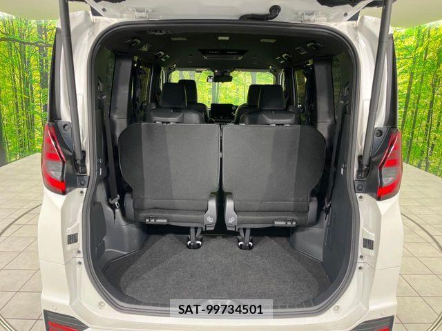 Toyota NOAH HYBRID 2023-02 8337176-10