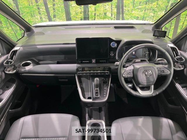 Toyota NOAH HYBRID 2023-02 8337176-1