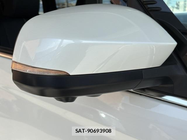 Toyota NOAH HYBRID 2023-03 8414043-12