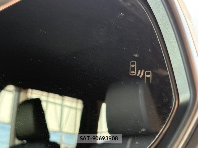 Toyota NOAH HYBRID 2023-03 8414043-13
