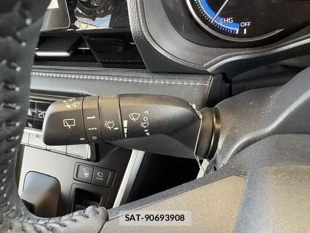 Toyota NOAH HYBRID 2023-03 8414043-24
