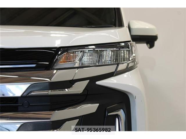 Toyota NOAH HYBRID 2023-03 8485842-14