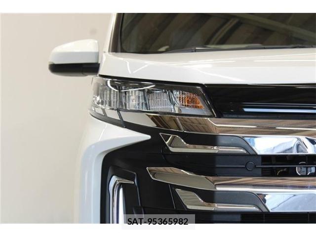 Toyota NOAH HYBRID 2023-03 8485842-16