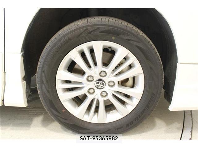 Toyota NOAH HYBRID 2023-03 8485842-21