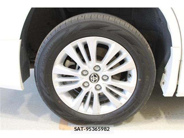 Toyota NOAH HYBRID 2023-03 8485842-22