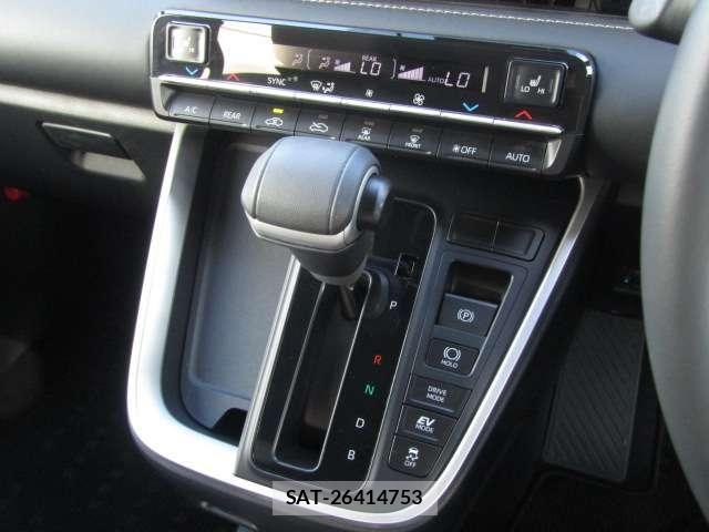 Toyota NOAH HYBRID 2024-09 8563002-12