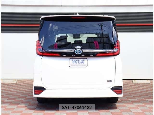 Toyota NOAH HYBRID 2024-07 8660723-26