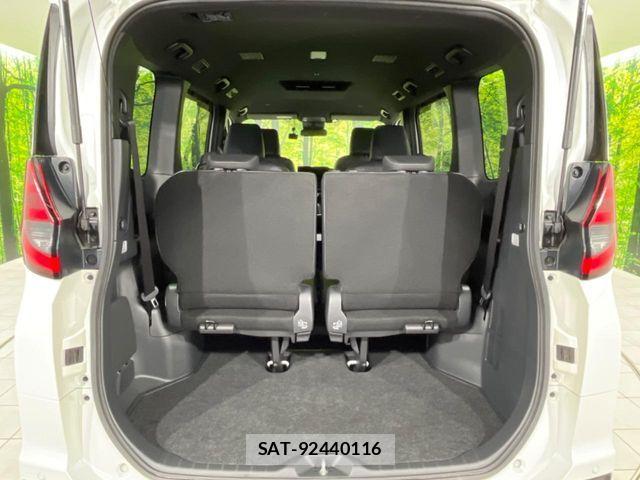Toyota NOAH HYBRID 2022-03 8830827-10