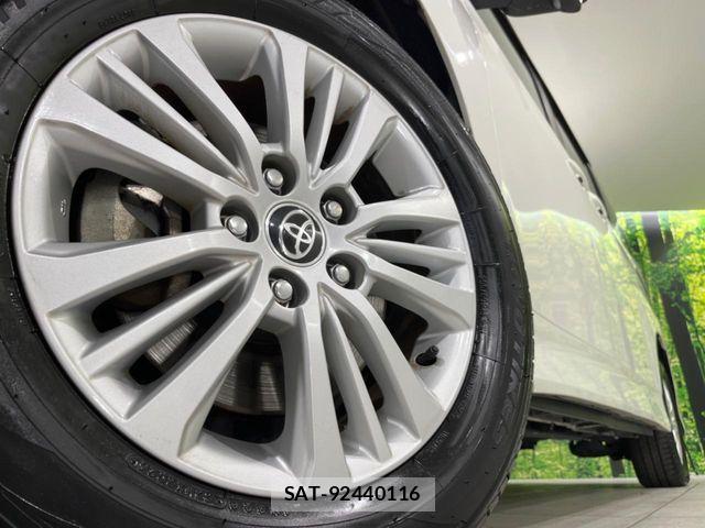 Toyota NOAH HYBRID 2022-03 8830827-12