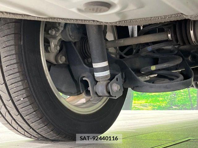 Toyota NOAH HYBRID 2022-03 8830827-19