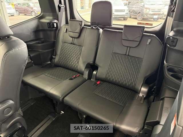 Toyota NOAH HYBRID 2022-03 8850185-13